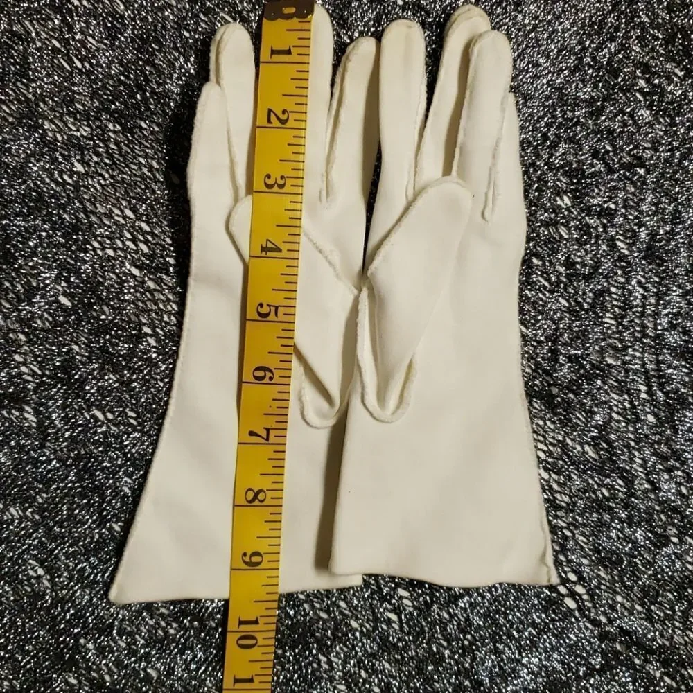 VNTG Ivory Soft Nylon Gloves